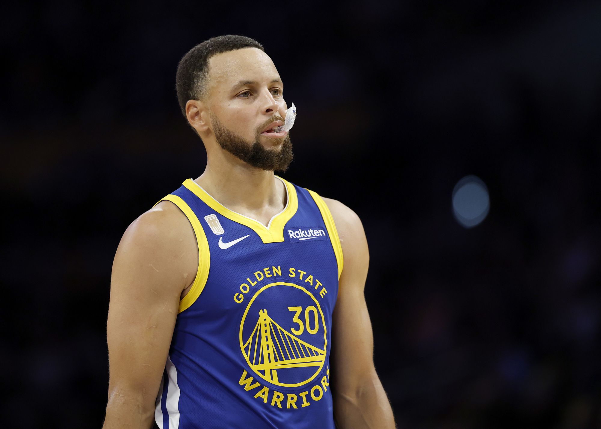 Curry scored 22 points in the third quarter, ranking first in history with 43 20+ points in a single quarter in his career.